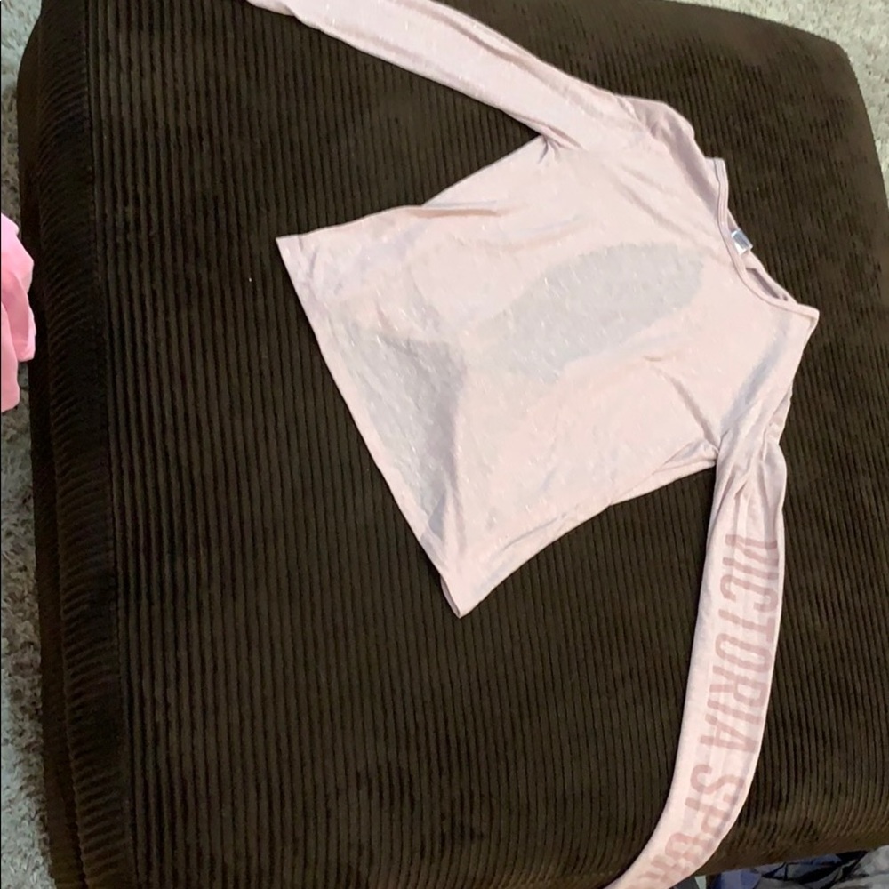 VS long sleeve shirt